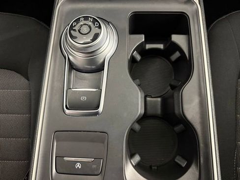 Used 2023 Ford Edge SE image 24