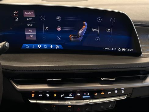 Certified 2024 Cadillac XT4 Sport FWD image 26