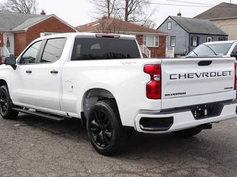 Used 2023 Chevrolet Silverado 1500 Custom w/ LPO, Dark Essentials Package AWD/4WD image 3