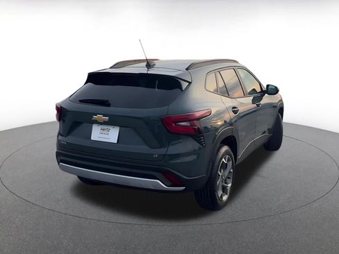 Used 2025 Chevrolet Trax LT image 14