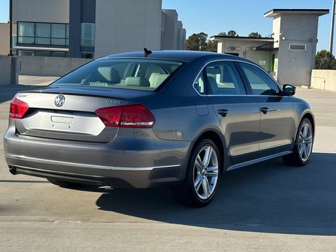 Used 2014 Volkswagen Passat TDI SEL Premium image 6