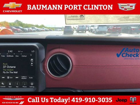 New 2023 Jeep Wrangler Unlimited Rubicon 4xe AWD/4WD image 12