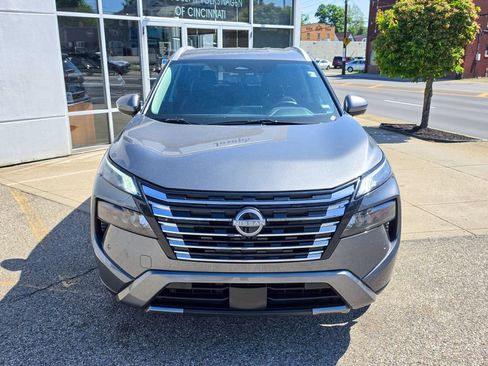 Used 2026 Nissan Rogue SL AWD/4WD image 8
