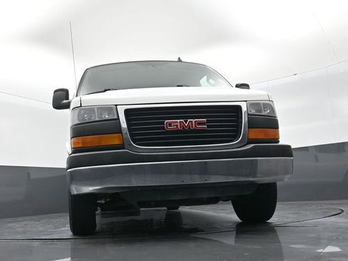 Used 2016 GMC Savana 3500 LT w/ LT Preferred Equipment Group image 18