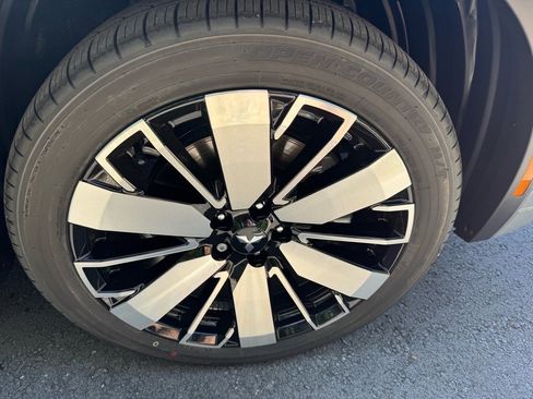 New 2025 Mitsubishi Outlander SEL image 9