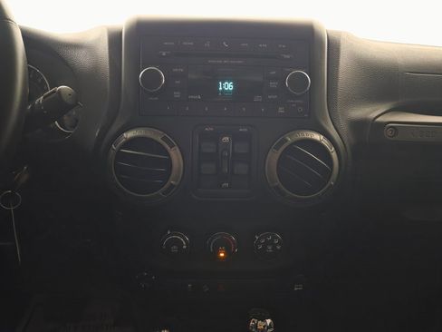 Used 2016 Jeep Wrangler Unlimited Sport w/ Quick Order Package 24S image 10