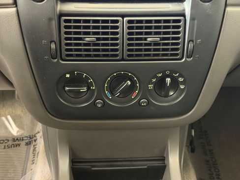 Used 2003 Ford Explorer XLS AWD/4WD image 29