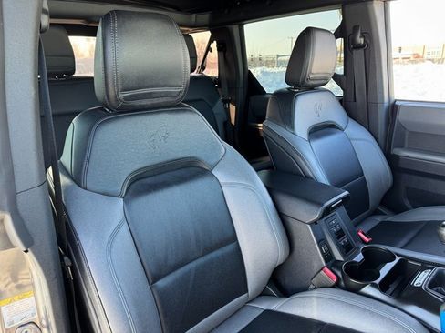 Used 2022 Ford Bronco Black Diamond image 19