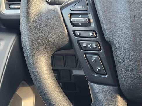 Used 2022 Nissan Frontier SV image 28