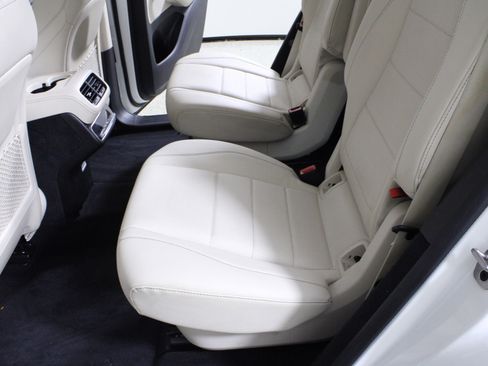 Used 2022 Mercedes-Benz GLS 450 4MATIC image 14