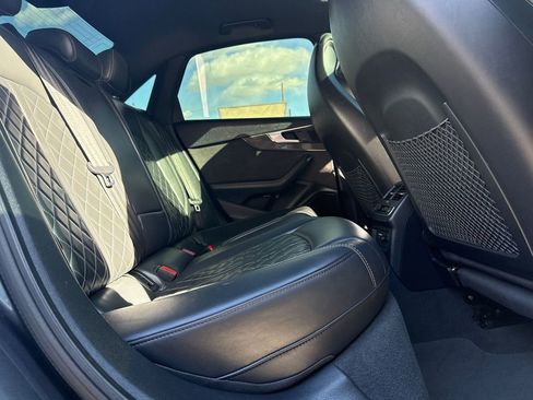 Used 2019 Audi S4 Prestige w/ Prestige Package image 25