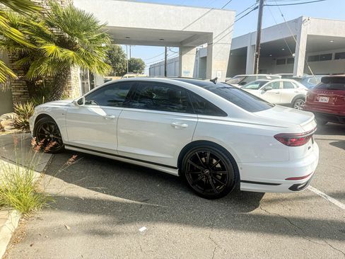 Used 2022 Audi A8 L 3.0T image 4