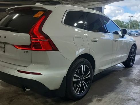 Used 2021 Volvo XC60 T5 Momentum AWD/4WD image 3