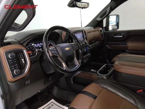 Used 2023 Chevrolet Silverado 2500 High Country w/ Technology Package image 29