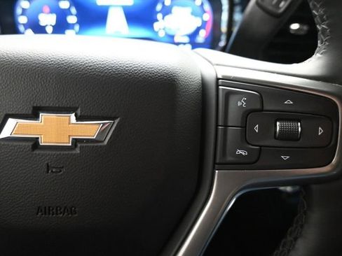 Used 2025 Chevrolet Silverado 2500 LTZ w/ LTZ Convenience Package AWD/4WD image 29
