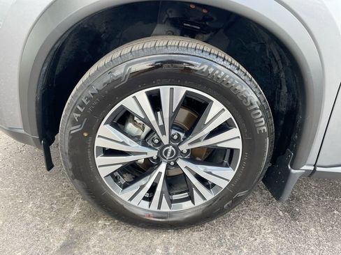 Used 2023 Nissan Rogue SV image 20