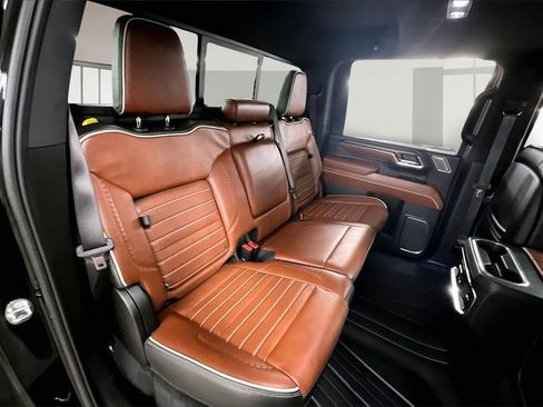 Used 2024 GMC Sierra 3500 Denali Ultimate image 24