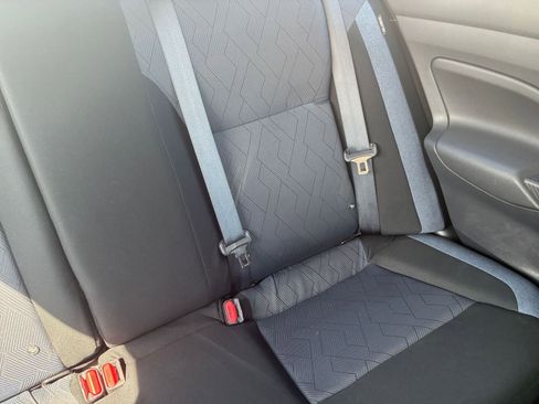 Used 2025 Nissan Versa SV FWD image 35