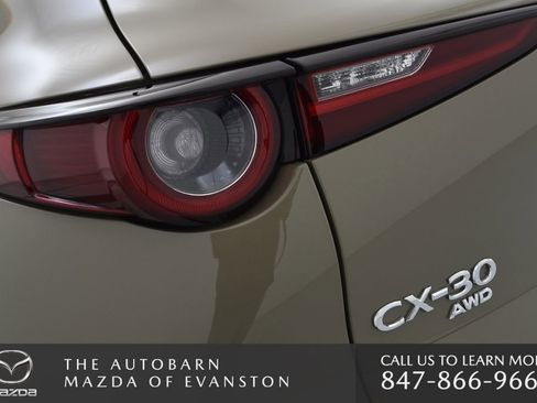 Used 2025 MAZDA CX-30 Carbon image 31