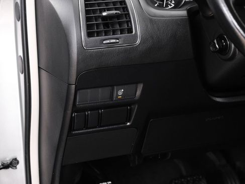 Used 2021 Nissan Armada SV AWD/4WD image 29