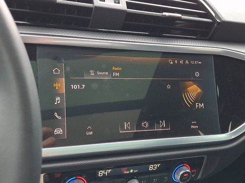 Used 2025 Audi Q3 2.0T Premium image 17