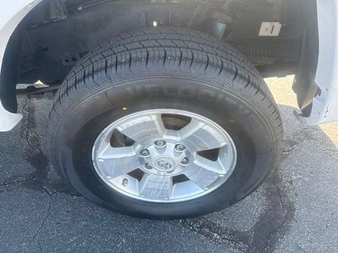 Used 2015 Toyota Tacoma 4x4 Double Cab w/ TRD Sport Package image 10