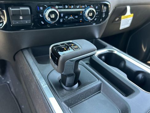 New 2026 GMC Sierra 1500 SLT w/ SLT Premium Plus Package AWD/4WD image 16