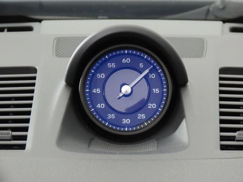 Certified 2023 Porsche 911 Carrera RWD image 32
