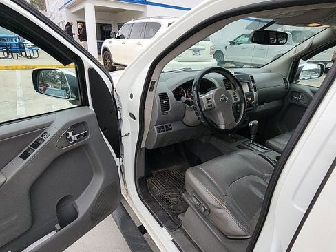 Used 2019 Nissan Frontier SL image 8