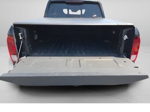 Used 2017 Honda Ridgeline Black Edition image 9