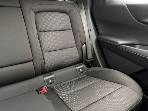 Used 2025 Chevrolet Equinox LT image 36