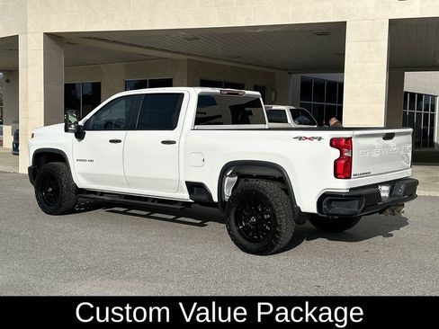 Used 2021 Chevrolet Silverado 2500 Custom w/ Custom Value Package image 6