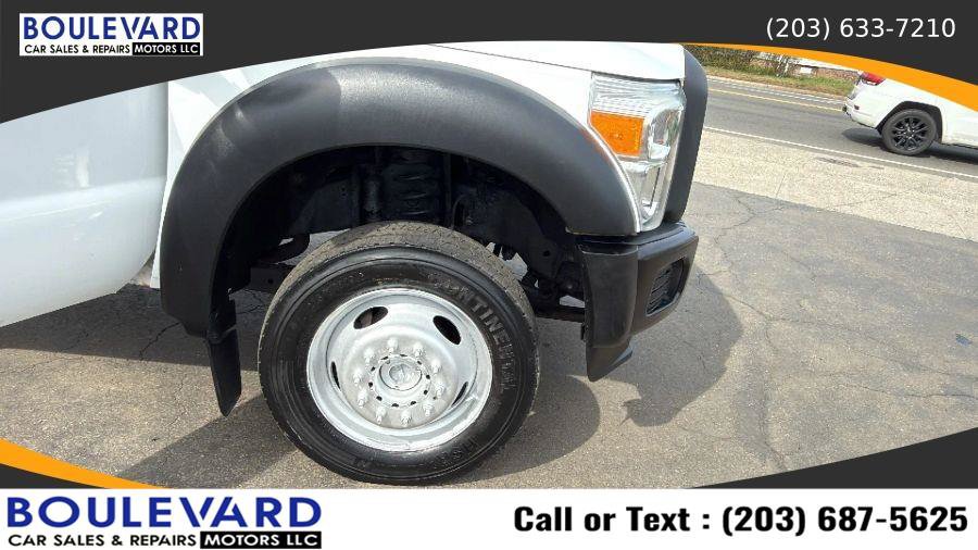Used 2015 Ford F550 4x4 Regular Cab Super Duty image 9