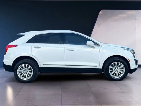 Used 2019 Cadillac XT5 FWD image 6