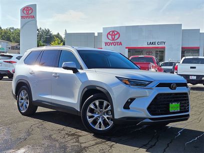 New 2025 Toyota Grand Highlander AWD Hybrid