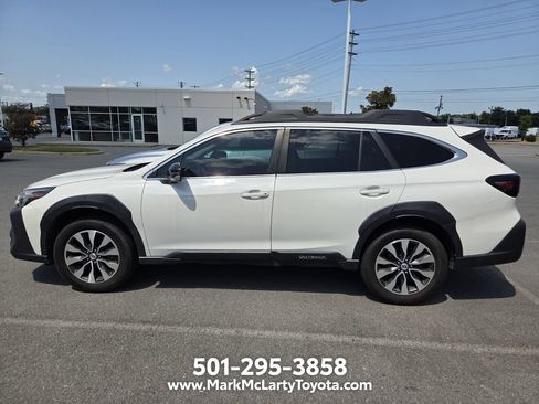 Used 2023 Subaru Outback Limited AWD/4WD image 7