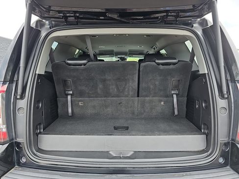 Used 2020 GMC Yukon SLE w/ SLE Value Package RWD image 17