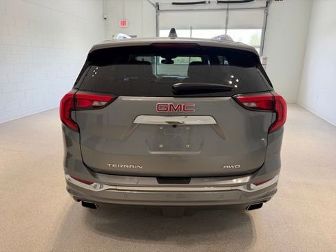 Used 2018 GMC Terrain Denali w/ Advanced Safety Package AWD/4WD image 5