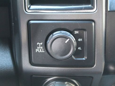 Used 2017 Ford F150 XLT w/ Equipment Group 302A Luxury AWD/4WD image 24