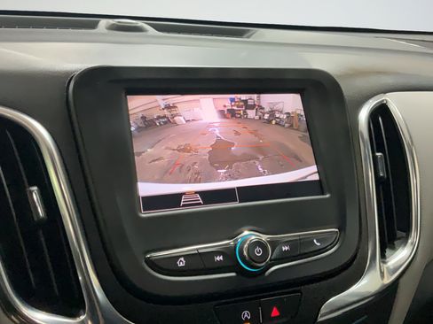 Certified 2024 Chevrolet Equinox LS w/ LS Convenience Package FWD image 17