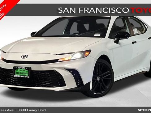 New 2026 Toyota Camry Hybrid FWD image 1
