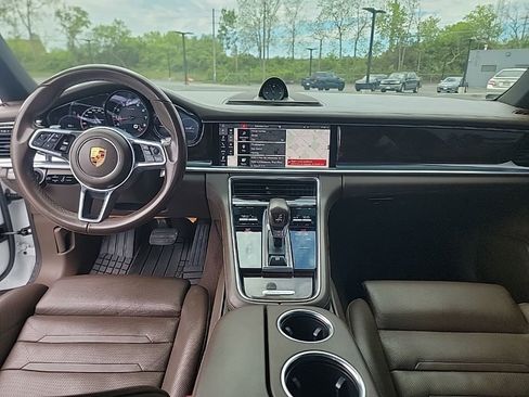 Used 2018 Porsche Panamera 4 AWD/4WD image 8