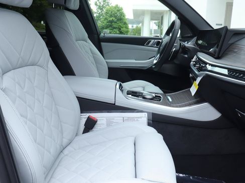 New 2026 BMW X5 sDrive40i w/ Climate Comfort Package RWD image 20