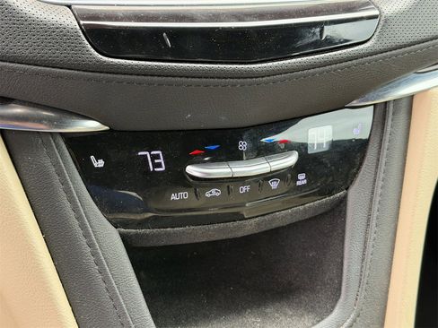 Used 2019 Cadillac XT5 Luxury image 20