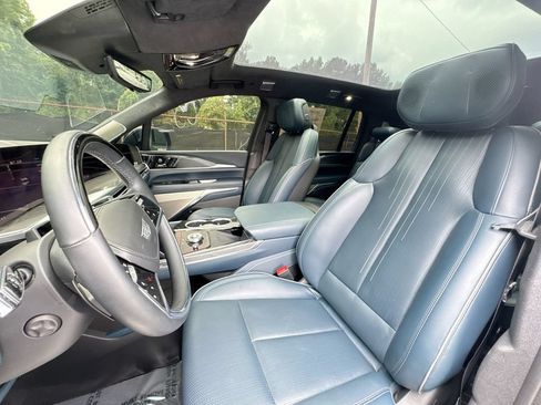 Used 2025 Cadillac Escalade IQ Sport 2 AWD/4WD image 13