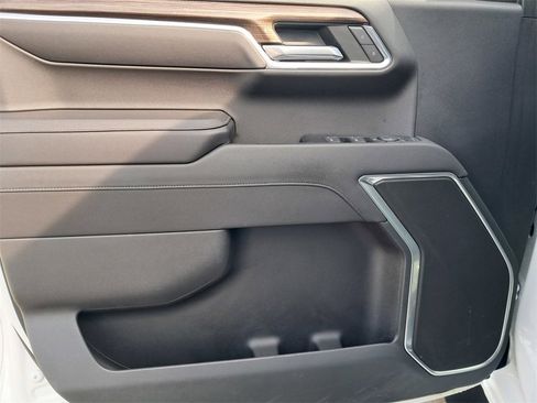 Used 2023 Chevrolet Silverado 1500 LT w/ Protection Package image 9