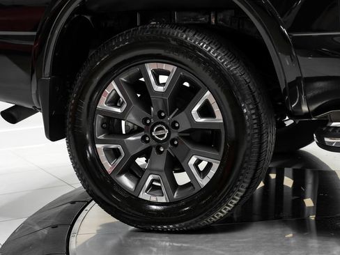 Used 2020 Nissan Titan Platinum Reserve w/ Moonroof Package AWD/4WD image 63