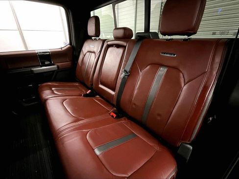 Used 2022 Ford F450 Platinum image 25