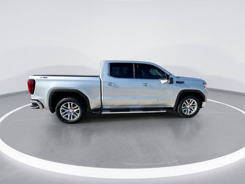 Used 2021 GMC Sierra 1500 SLT w/ SLT Premium Plus Package AWD/4WD image 9