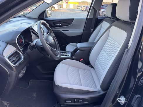 Used 2019 Chevrolet Equinox LS w/ LS Convenience Package image 9